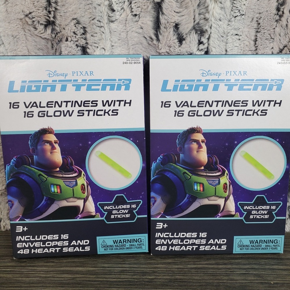 Lot Of 2 Disney Buzz Lightyear 16ct Valentine's Day Classroom Cards  Glow Sticks